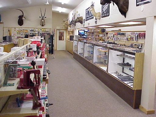 Sports Outfitters/Indoor Ranges, 5717 16th Ave SW, Cedar Rapids, IA 52404, USA, 