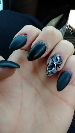 Nail Salon «Harrisburg nail salon llc», reviews and photos, 1400 Harrisburg Pike, Columbus, OH 43223, USA
