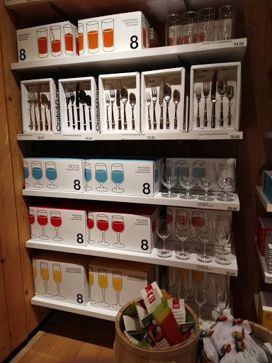 Furniture Store «Crate and Barrel», reviews and photos, 2801 W Big Beaver Rd, Troy, MI 48084, USA