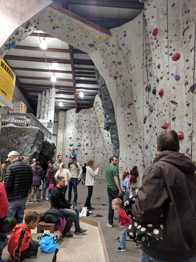 Outdoor Sports Store «Appalachian Outfitters», reviews and photos, 60 Kendall Park Rd, Peninsula, OH 44264, USA