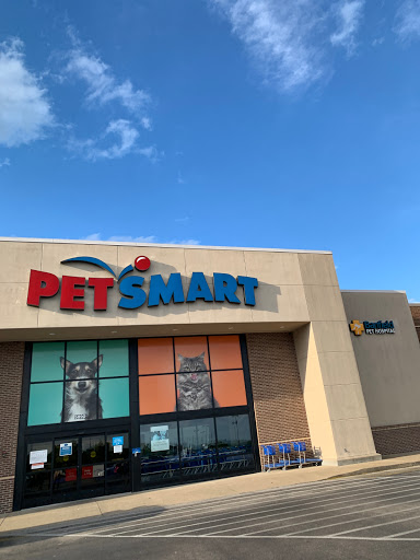 Pet Supply Store «PetSmart», reviews and photos, 5890 Trussville Crossings Pkwy, Birmingham, AL 35235, USA