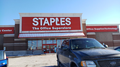 Office Supply Store «Staples», reviews and photos, 1551 W Algonquin Rd, Rolling Meadows, IL 60008, USA