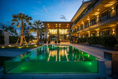 The River Palm Resort
