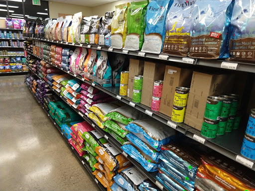 Pet Supply Store «Mud Bay», reviews and photos, 2100 SE 164th Ave, Vancouver, WA 98683, USA