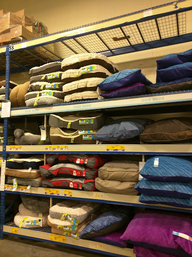 Pet Supply Store «PetSmart», reviews and photos, 1236 Greenbrier Pkwy, Chesapeake, VA 23320, USA