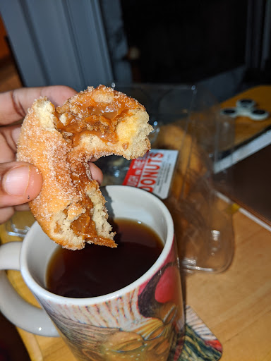 Donut Shop «Dough In The Box», reviews and photos, 3184 Austell Rd SW, Marietta, GA 30008, USA