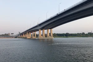 Voroshilovskiy Bridge image