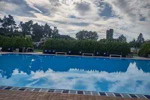 Swimming pool Klánovice image
