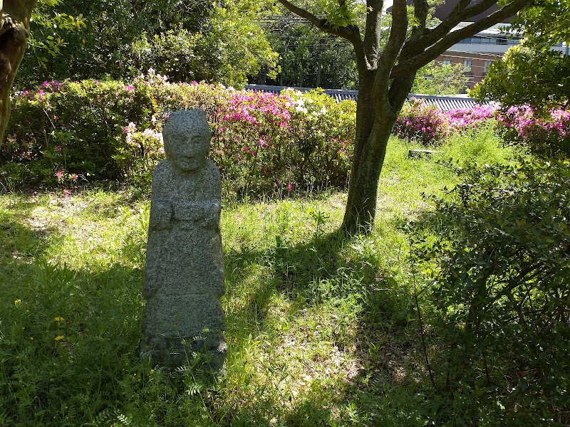 京都国立博物館 東の庭