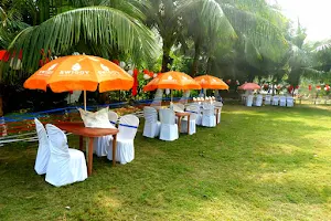 Mukherjee Gardens, Wedding Venue & Picnic Spot - Garalgachha image