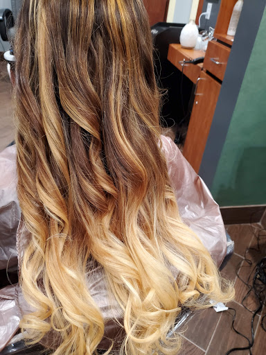Beauty Salon «Salon Mayfair», reviews and photos, 10633 W North Ave, Wauwatosa, WI 53226, USA
