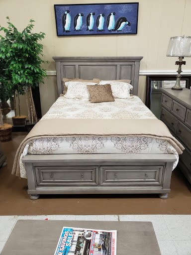 Furniture Store «Major Discount Furniture», reviews and photos, 504 Henslee Dr, Dickson, TN 37055, USA