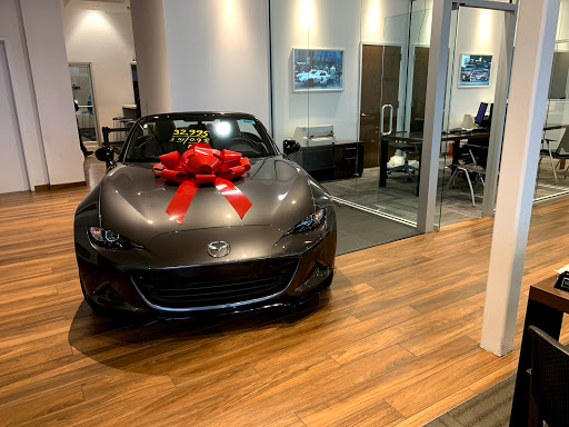 Mazda Dealer «Mazda of Valley Stream», reviews and photos, 676 W Merrick Rd, Valley Stream, NY 11580, USA