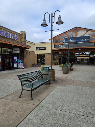 Shopping Mall «Centralia Outlets», reviews and photos, 1342 Lum Rd, Centralia, WA 98531, USA