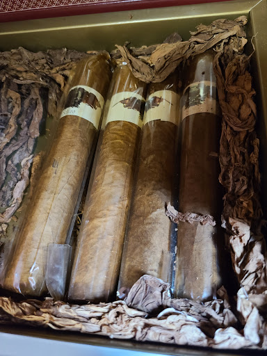 Tobacco Shop «Smoke N Stuff», reviews and photos, 4332 W Thunderbird Rd, Glendale, AZ 85306, USA