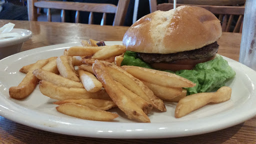 American Restaurant «Cracker Barrel Old Country Store», reviews and photos, 1511 Riverboat Center Dr, Joliet, IL 60431, USA