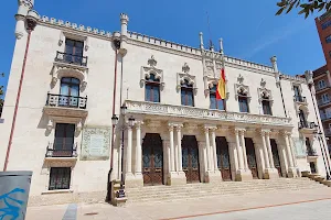 Museo Militar de Burgos image