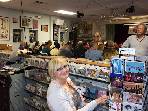 Music Store «The Record Collecter», reviews and photos, 358 Farnsworth Ave, Bordentown, NJ 08505, USA