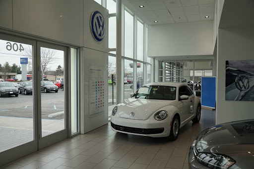 Used Car Dealer «Volkswagen of Clarksville», reviews and photos, 406 E Lewis and Clark Pkwy, Clarksville, IN 47129, USA