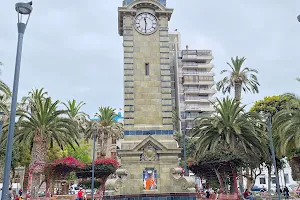Torre Reloj image