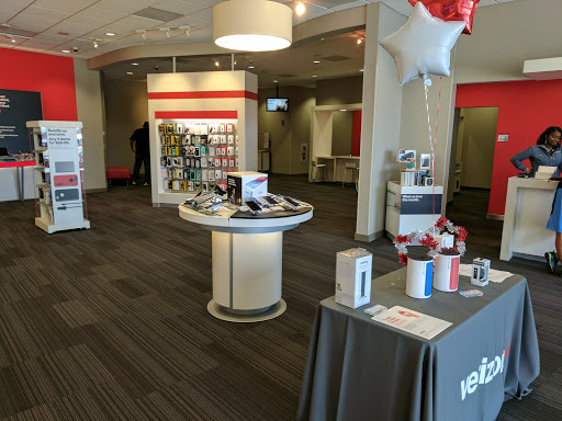 Cell Phone Store «Verizon», reviews and photos, 7000 Hadley Rd, South Plainfield, NJ 07080, USA