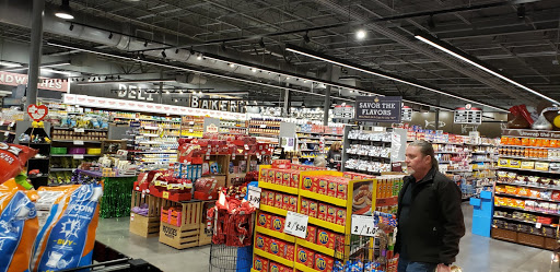 Grocery Store «Rouses Market», reviews and photos, 1345 E Pass Rd, Gulfport, MS 39507, USA