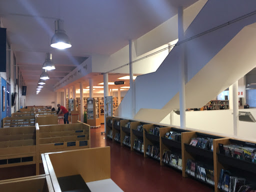 Biblioteca Ignasi Iglésias - Can Fabra Barcelona