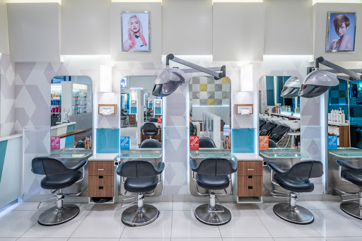 Peter Mark Hairdressers The Square Shopping centre in Dublin, Co. Dublin