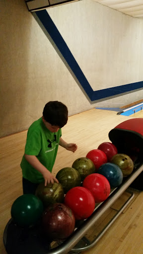 Bowling Alley «Bowling Center», reviews and photos, 3250 N Church St, Rocky Mount, NC 27804, USA