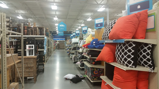 Home Goods Store «At Home», reviews and photos, 665 Gravois Bluffs Blvd, Fenton, MO 63026, USA
