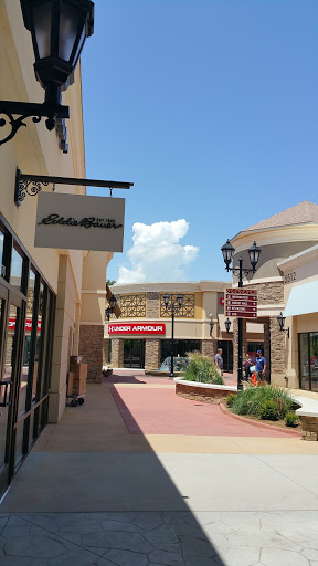 Clothing Store «Under Armour Factory House», reviews and photos, 5524 New Fashion Way #400, Charlotte, NC 28278, USA