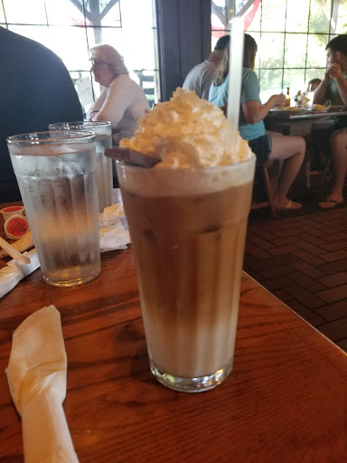 American Restaurant «Cracker Barrel Old Country Store», reviews and photos, 2140 Mana Ct, Rock Hill, SC 29730, USA