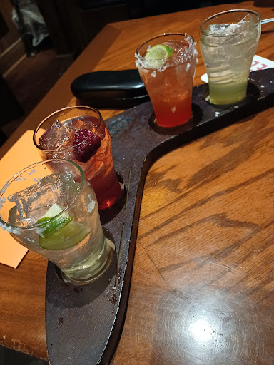 Shopping Mall «Sunrise Plaza Shopping Center», reviews and photos, 656 Wellwood Ave, Lindenhurst, NY 11757, USA