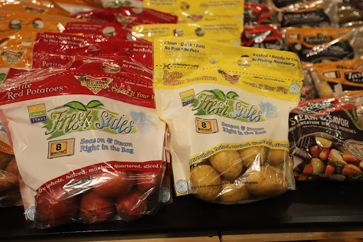 Grocery Store «Food Lion», reviews and photos, 410 Sandy Spring Rd, Laurel, MD 20707, USA