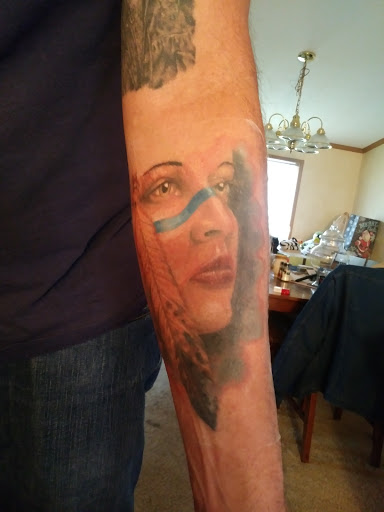 Tattoo Shop «46 & 2 Tattoo», reviews and photos, 308 N University Dr, Fargo, ND 58102, USA