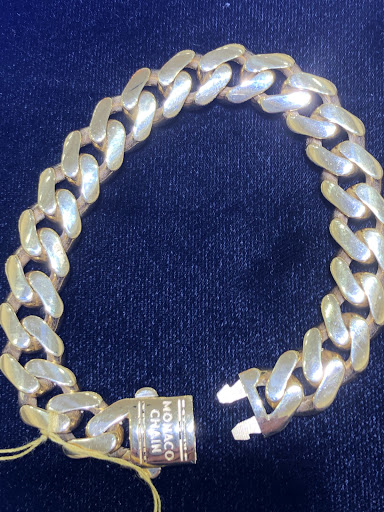 Jewelry Store «Studio Jewelers», reviews and photos, 2240 Bartow Ave, Bronx, NY 10475, USA