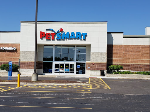 Pet Supply Store «PetSmart», reviews and photos, 159 N Weber Rd, Bolingbrook, IL 60490, USA