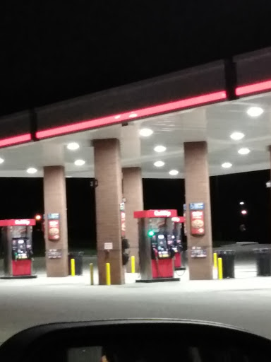 Gas Station «QuikTrip», reviews and photos, 2590 NE 72nd St, Gladstone, MO 64118, USA