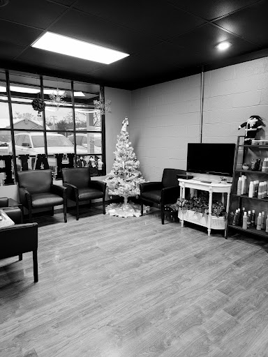 Beauty Salon «J Klips Family Hair care», reviews and photos, 2944 E Highland Rd, Highland Charter Twp, MI 48356, USA