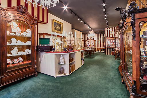 Bruens Jewelry & Antiquarian