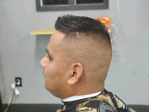 Barber Shop «In & Out 2 Barbershop & Salon», reviews and photos, 2147 E Semoran Blvd, Apopka, FL 32703, USA