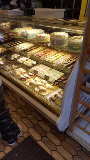 Grocery Store «Beaver Supermarket», reviews and photos, 648 3rd St, Beaver, PA 15009, USA