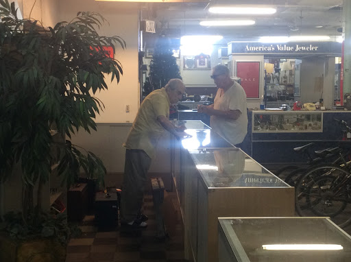 Jeweler «Golden Island Jewelry & Pawn», reviews and photos, 23524 Van Dyke, Warren, MI 48089, USA