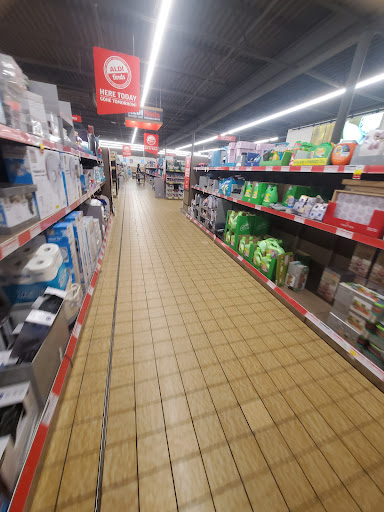 Supermarket «ALDI», reviews and photos, 1645 E Kearney St, Springfield, MO 65803, USA