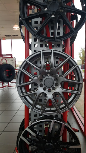 Tire Shop «Discount Tire Store - Tomball, TX», reviews and photos, 14239 Farm to Market 2920, Tomball, TX 77377, USA
