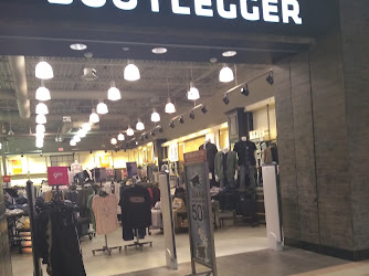 BOOTLEGGER: Pine Centre Mall