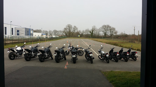 Mistral Conduite -pole moto- (1 Rue de la Borne Seize) à Bouaye, Loire-Atlantique