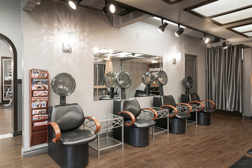 Hair Salon «Snips Hair Salon», reviews and photos, 6716 Magnolia Ave, Riverside, CA 92506, USA