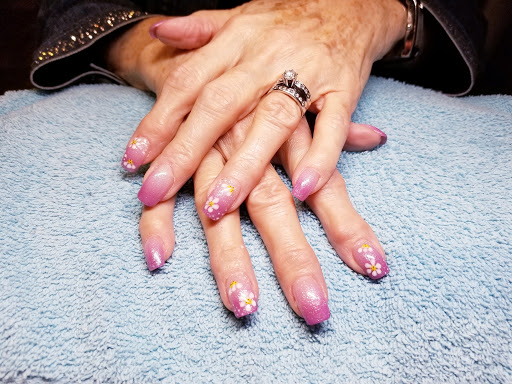 Hair Salon «Wingard Salon», reviews and photos, 805 S Neil St, Champaign, IL 61820, USA