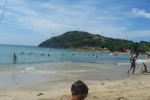 Playa Pedro Gonzalez image